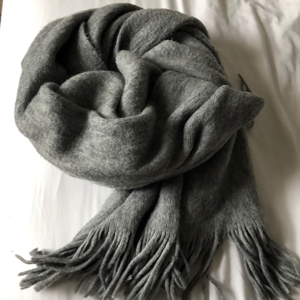 Forever 21 winter scarf